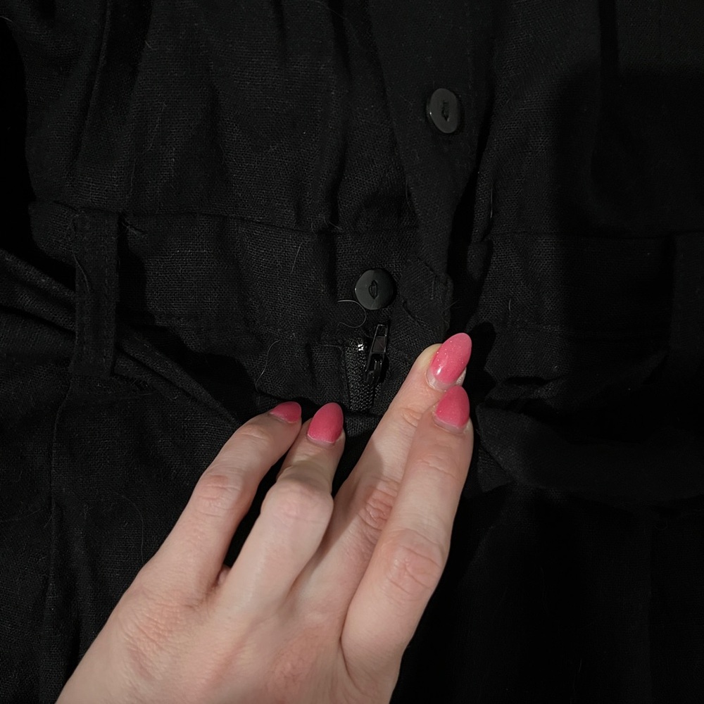 Tahari Long Black Linen Buttoned Jumpsuit - Size XS - Worn Once - Picture 5 of 7
